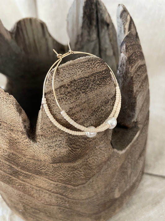 Creolen ecru met parel