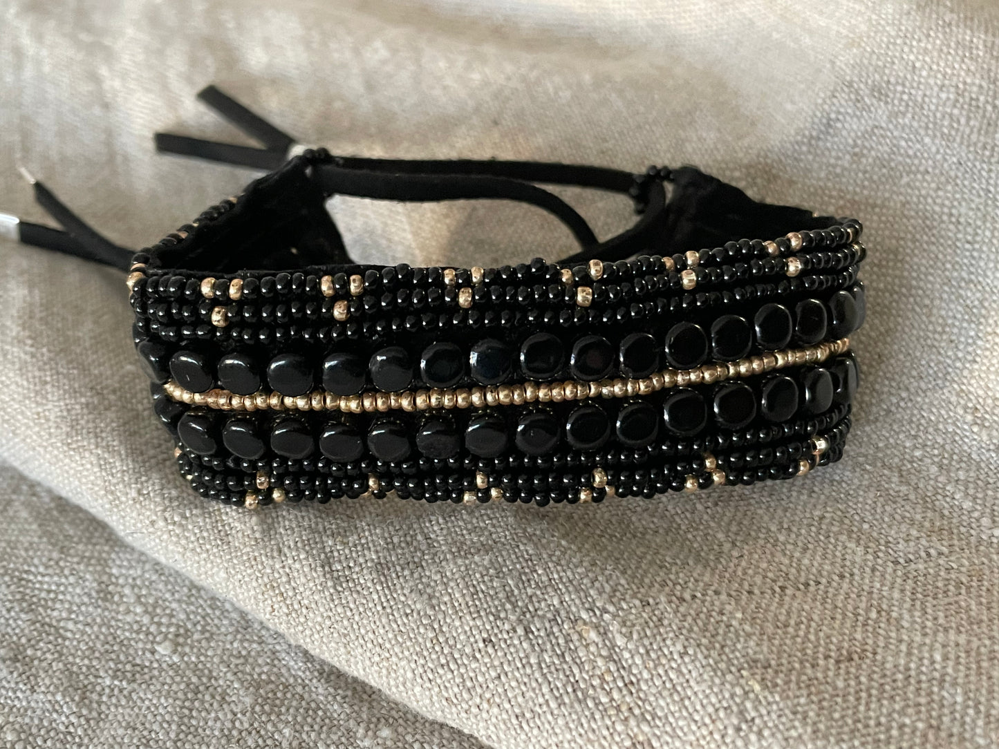 Narrow Leather armband zwart/goud